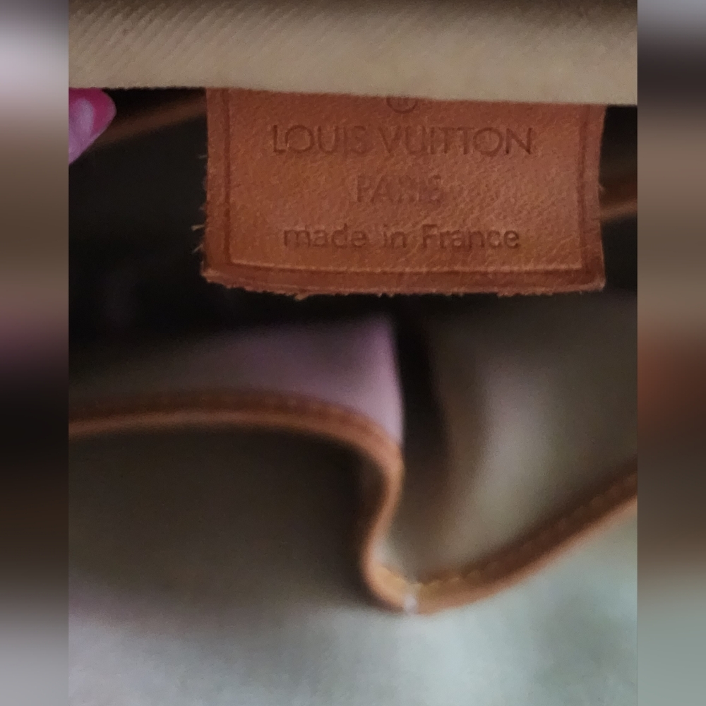 Louis Vuitton Brown Monogram Handbag - Picture 11 of 13